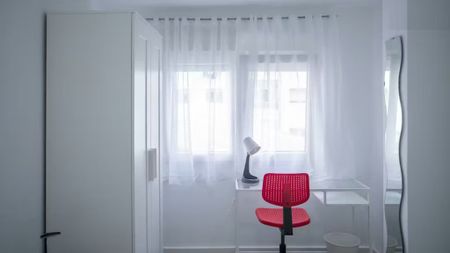 Carrer Luis Lamarca, Valencia, Valencian Community 46018 - Photo 2