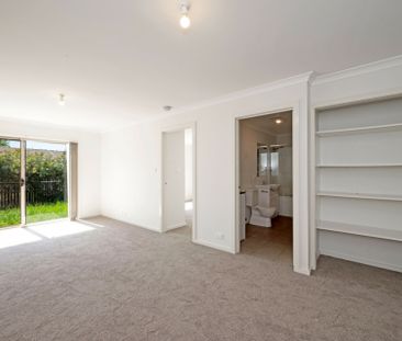 One Bedroom Townhouse With Low Maintenance Courtyard - Photo 6