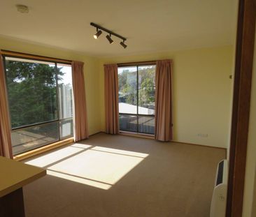 Sunny 3 bedroom home in Sandy Bay! - Photo 4