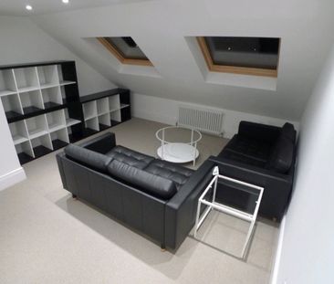 Room in a Shared House, Scawen Road, SE8 - Photo 3