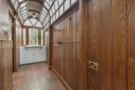 5 bedroom detached house to rent - Photo 2