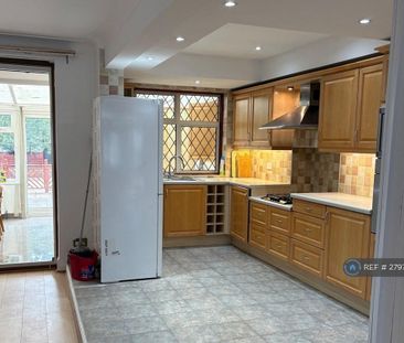 3 bedroom end of terrace house to rent - Photo 6