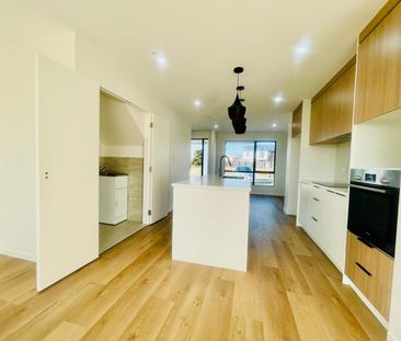 TAKANINI, 3 BEDROOMS - Photo 1