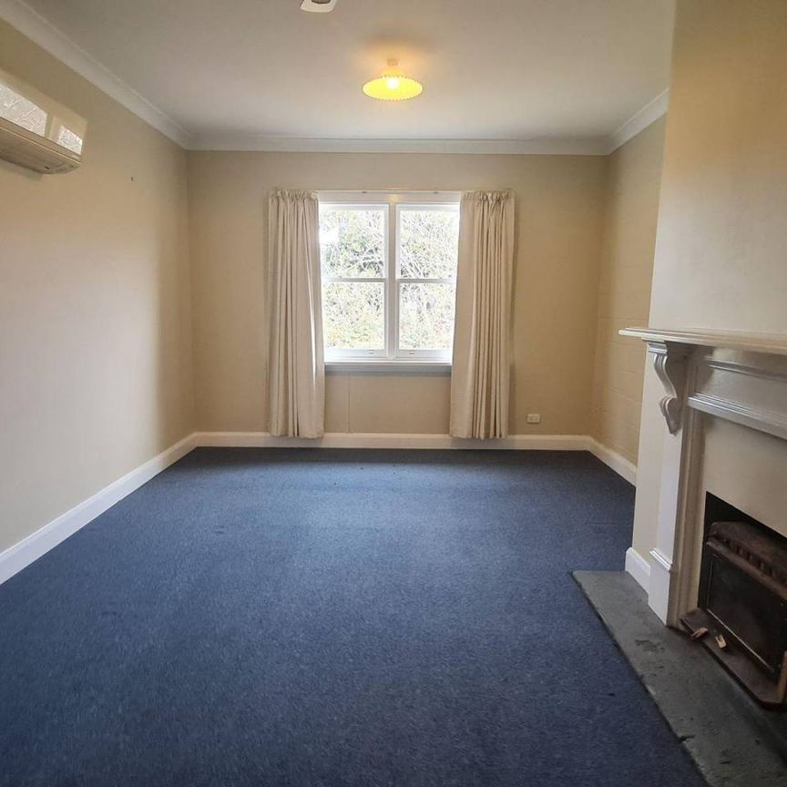 NEAT AND TIDY TWO BEDROOM - Photo 1