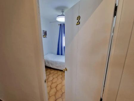 Piso de alquiler en Del Aljarafe, El Plantinar – Avda. La Paz - El Juncal - Photo 4