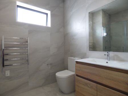 Best Apartment - Photo 4