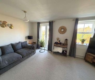 Elm Grove, Wootton, Northampton, NN4 - Photo 2