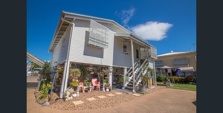 25 Davidson Street, South Townsville QLD 4810 - House For Rent | Domain - Photo 5