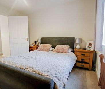 Britten Road, Swindon, Swindon, SN25 - Photo 5