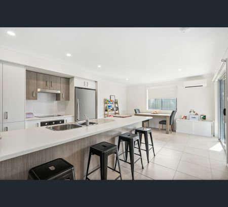 10 Bendigo Circuit, Nowra, NSW 2541 - Photo 5