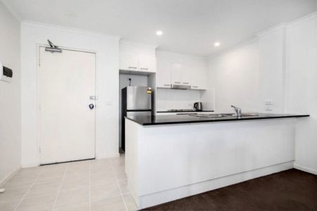 Prime Location - Photo 2