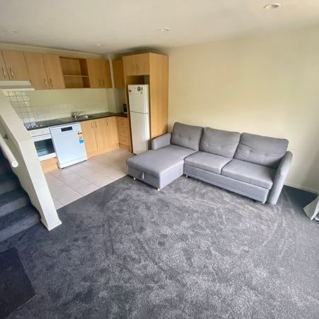 Central City 2 Bedroom Apartment - Photo 3