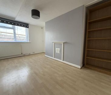 1 bedroom ground floor flat to rent - Photo 1