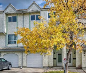 Quiet Westside townhouse with attache... - Photo 1