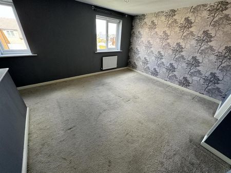 4 bedroom detached house to rent - Photo 2