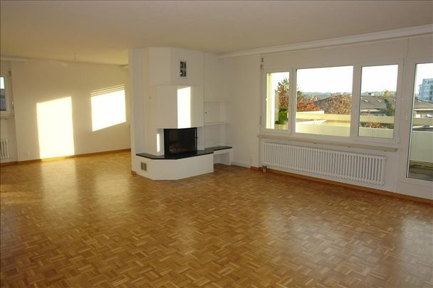 Attraktive 4.5-Zimmerwohnung im 4. Obergeschoss in Glattbrugg - Foto 1