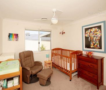 Delightful Home with Spectacular Views! - Photo 4