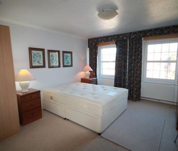 3 bedroom townhouse to rent - Photo 2