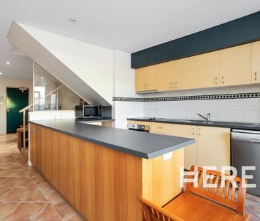 3/144 Bennett Street, East Perth WA 6004 - Photo 5