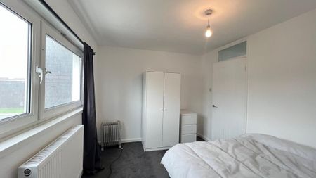 4 bedroom terraced house to rent - Photo 4