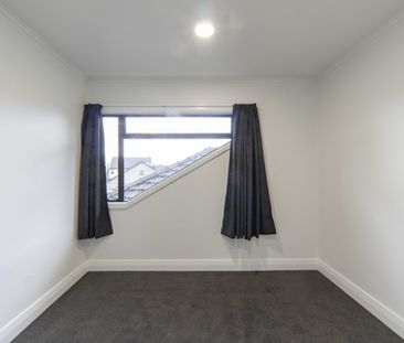 Refined Living on River Road - Photo 5