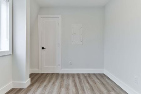 For Lease - 6 Chudleigh Road Unit# 3rd Floor, Toronto, Ontario - Photo 3