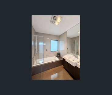 Low-Maintenance Living in Prime Newtown Location - Photo 5