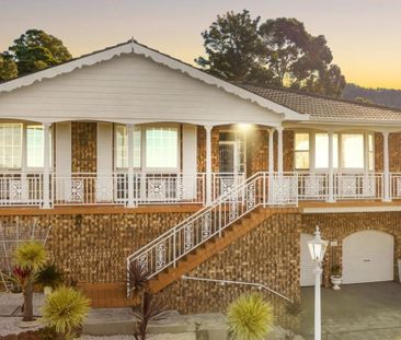 Modern & Stylish Family Home - Photo 1