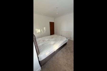 4 Bed Terraced House, Forster Street, NG7 - Photo 4