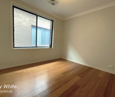 Spacious Family Duplex - Photo 6