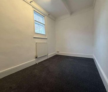 High Street, Crediton, Devon, EX17 - Photo 4