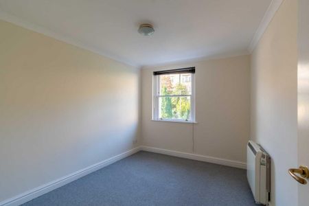 3 bedroom apartment to rent - Photo 5