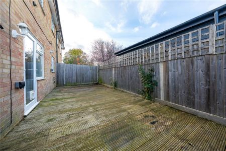 1 bedroom end of terrace house to rent - Photo 4