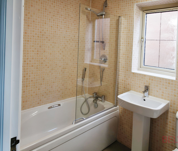 2 bedroom semi-detached house to rent - Photo 5