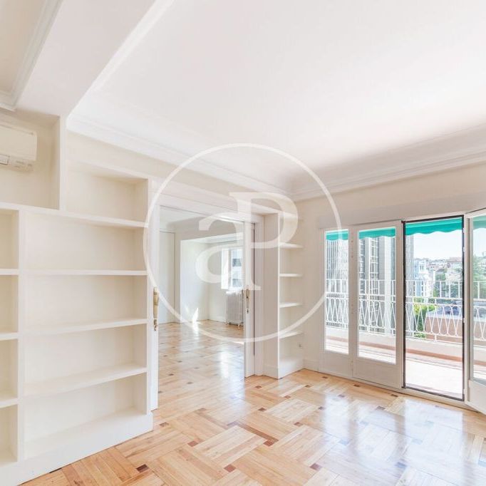 4 bedroom luxury Apartment for rent in Madrid, Spain - Photo 1