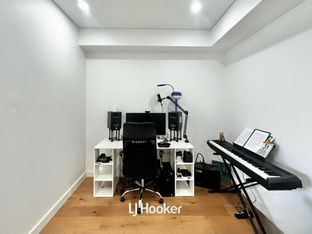 206/6 Pearson Ave, Gordon NSW, Belconnen - Photo 2