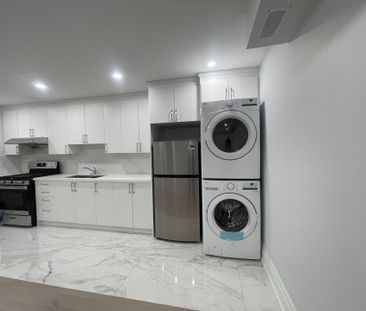 For Lease - 15 Andrew Avenue, Toronto, Ontario - Photo 4