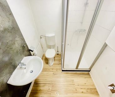 Kompakte 2-Zimmer-Stadtwohnung mit moderner Marken-Küche! - Photo 1