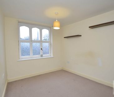 Tudor Hall, Norwich - Photo 1