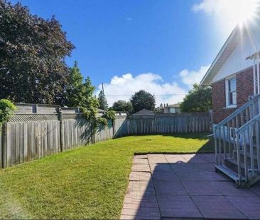 For Lease - 49 Grassmere Court, Oshawa, Ontario - Photo 5