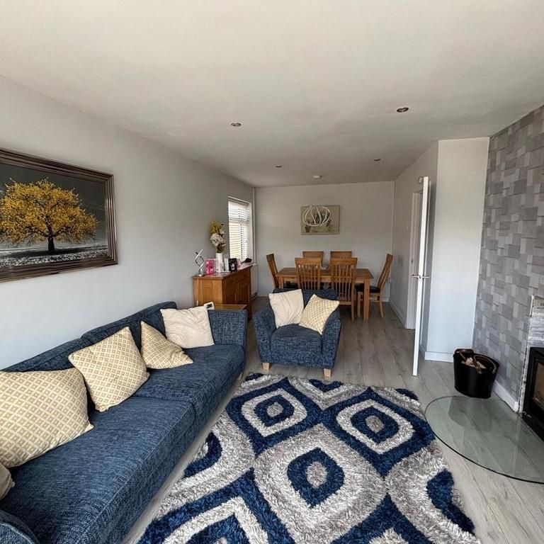 2 bedroom bungalow to rent - Photo 1