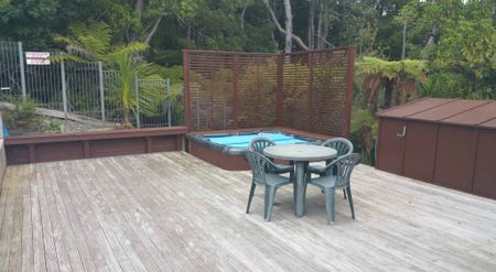 2 Bedroom Townhouse in Manuka Cove - Photo 4