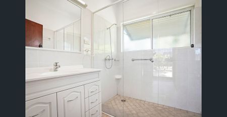 Bright, Updated Family Home in an Ultra-Convenient Location - Photo 5