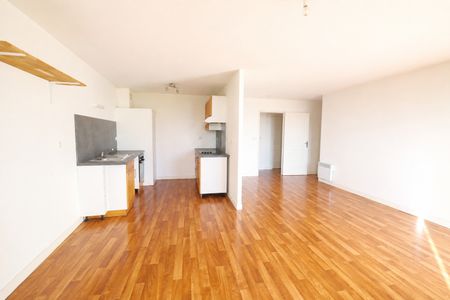 Location Appartement 3 pièces 69m² - Photo 2