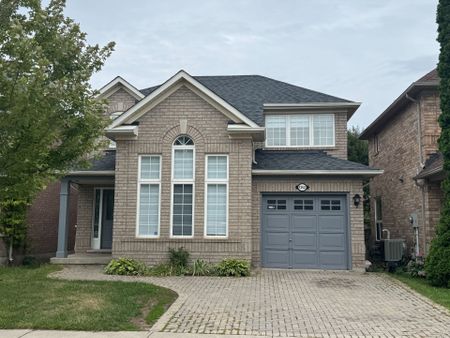 For Lease - 1352 Goldhawk Trail, Oakville, Ontario - Photo 5