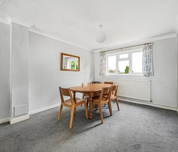 5 bedroom link detached house to rent - Photo 4