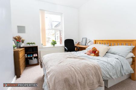 4 bedroom terraced house to rent - Photo 4