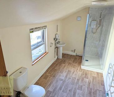 High Street, Gorleston, Great Yarmouth, Norfolk, NR31 - Photo 6