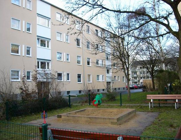 Demnächst frei! 3-Zimmer-Wohnung in Düsseldorf Garath - Photo 1