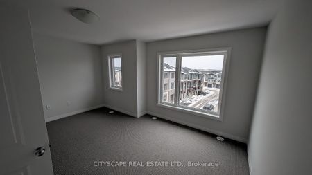 For Lease - 155 Equestrian Way Unit# 11, Cambridge, Ontario - Photo 4